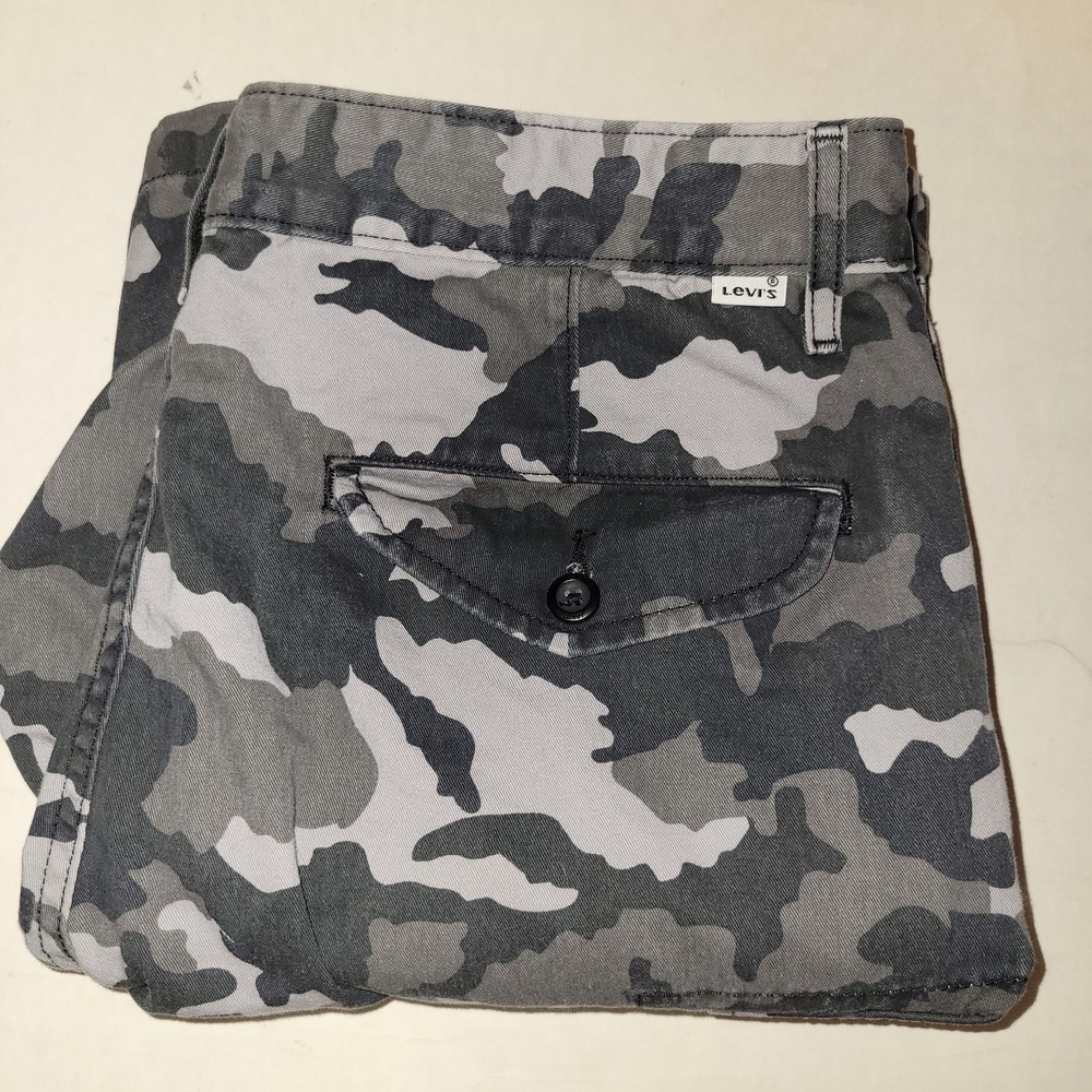 Levi Strauss Two Horse Brand Camo Cargo Shorts Men Size 32 Black Gray Woodland
